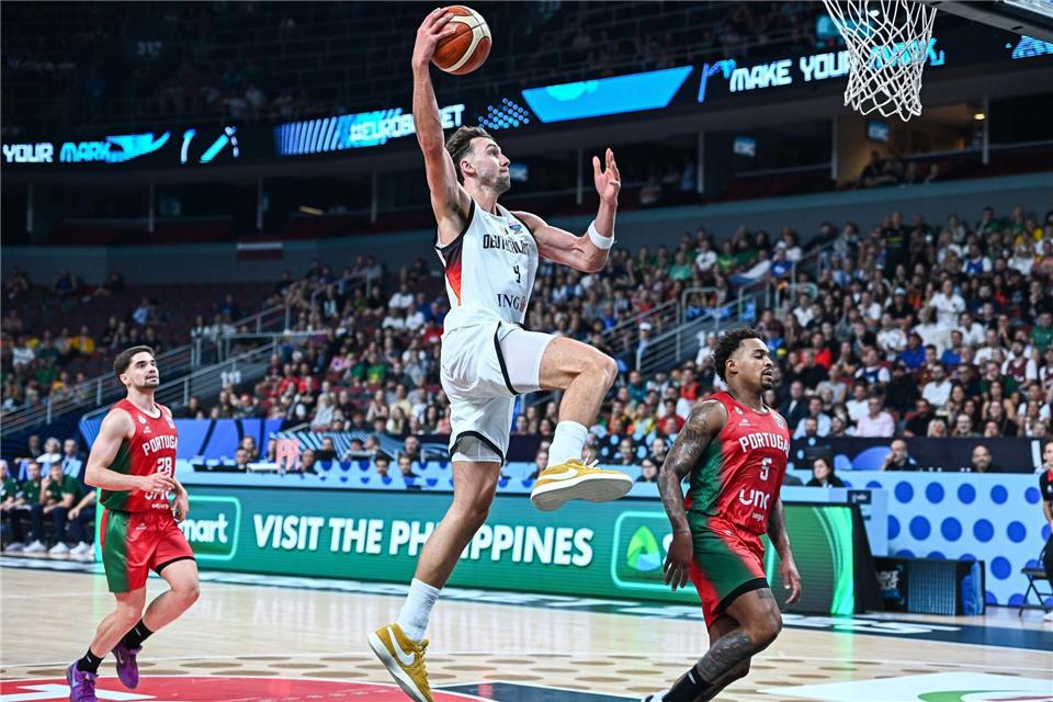 Kein Umzug: Deutsche Basketballer bleiben im Team-Hotel Franz Wagner und die deutschen Basketballer können bei der EM nicht umziehen.Stefanos Kyriazis/LiveMedia-IPA/ZUMA Press Wire/dpa