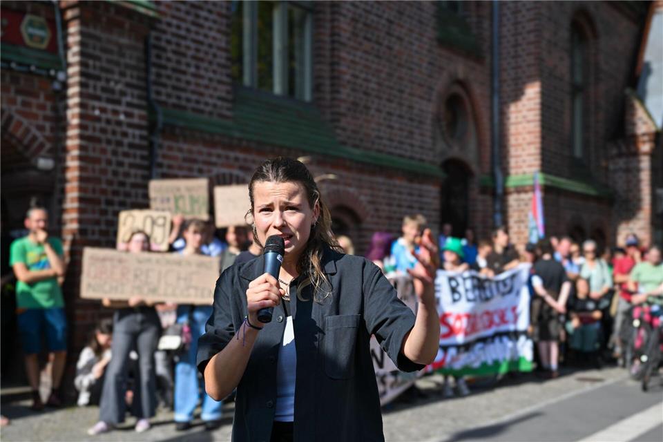 Neubauer zur „Stadtbild“-Debatte: „Das Problem heißt Männer“  „Frauen in Deutschland sind nicht sicher, das ist klar“, sagt Luisa Neubauer. (Archivbild)Soeren Stache/dpa