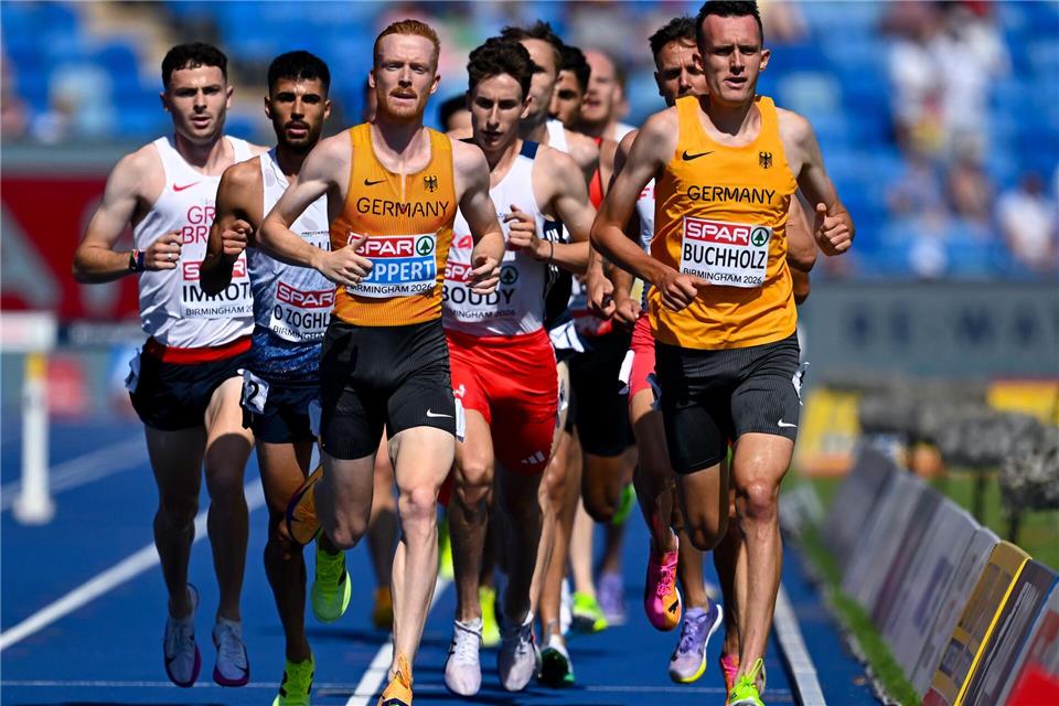 Frederik Ruppert (vorne l) und Niklas Buchholz (vorne r) zogen souverän ins 3.000 Meter Hindernis ein.Sven Hoppe/dpa