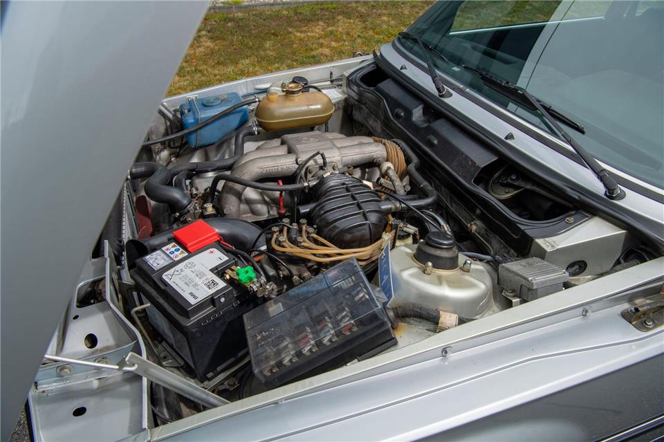 50 Jahre 3er BMW: Der Vater der Fahrfreude feiert Geburtstag Freude am Fahren durch Freude am Motor? Zumindest aus heutiger Sicht wirken die 143 PS aus dem Sechszylinder im 323i relativ bescheiden.Hardy Mutschler/BMW AG/dpa-tmn