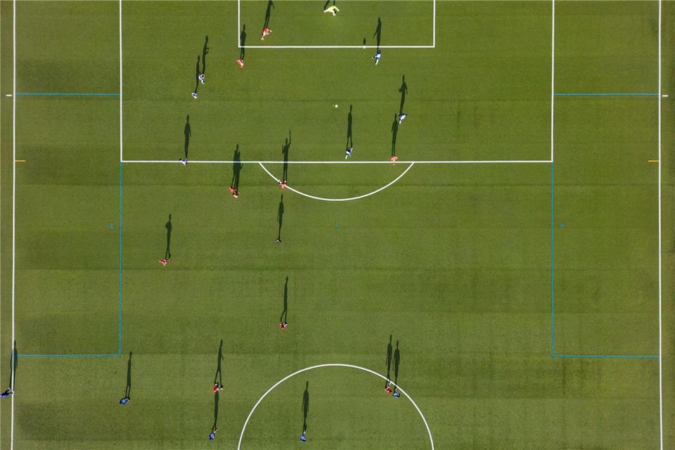 Freunde finden leicht gemacht: Im Sportverein trifft man häufig auf Gleichgesinnte.picture alliance/dpa