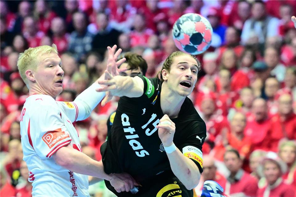 Freut sich auf die Herausforderung gegen Frankreich: Spielmacher Juri Knorr.Sina Schuldt/dpa