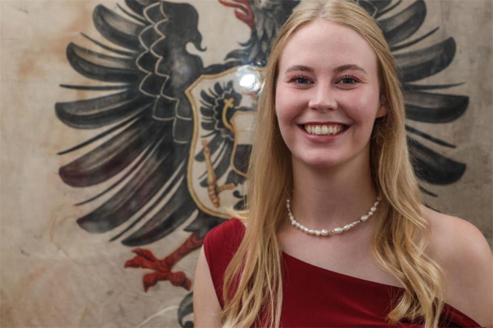 Freut sich auf ein „cooles Jahr“ als Schützenkönigin in Ringenberg: Carina Peters.