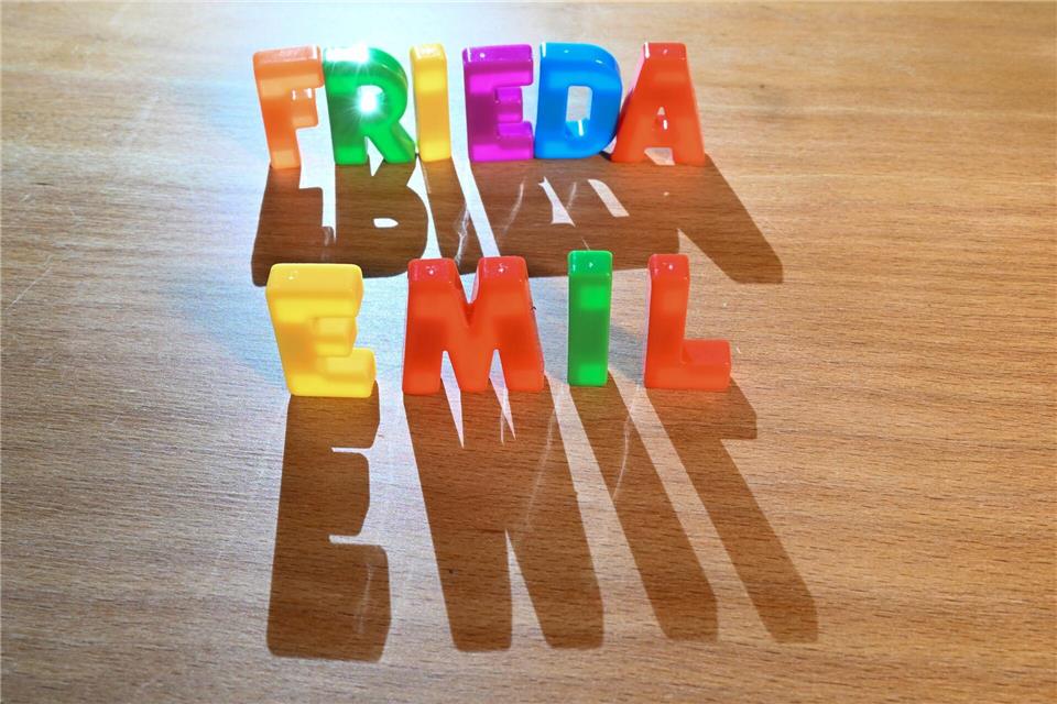 Frieda und Emil sind in MV die beliebtesten Vornamen. (Symbolbild)Bernd Weißbrod/dpa