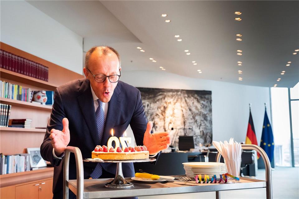 Friedrich Merz feiert 70. Geburtstag im KanzleramtSteffen Kugler/Bundesregierung/dpa