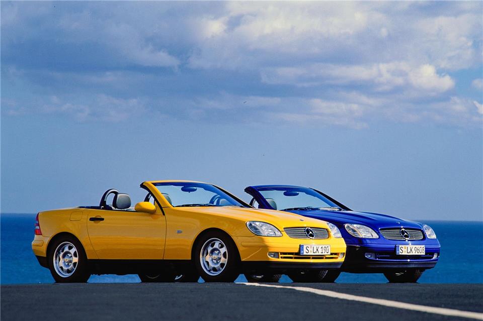 Frische Farben, flotter Flitzer: So einige dürften vor 30 Jahren recht überrascht gewesen sein, dass Mercedes so ein Auto wie den SLK brachte. Mercedes-Benz AG/dpa-tmn