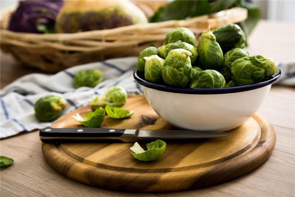 Frischer Rosenkohl hat pralle und kräftig grüne Röschen.picture alliance / dpa-tmn