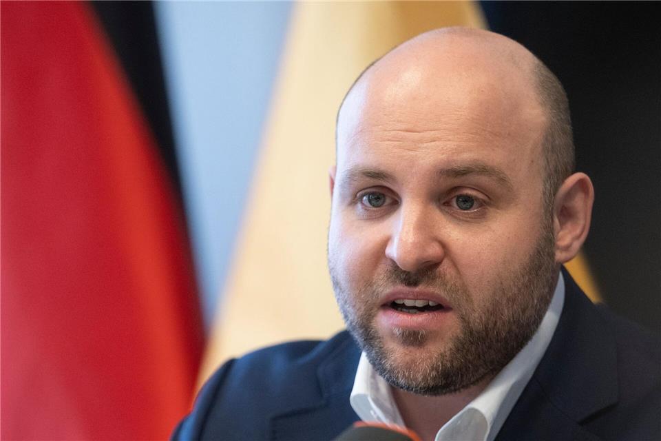 Frohnmaier kommt eben erst von einer umstrittenen Reise nach Russland zurück.Marijan Murat/dpa