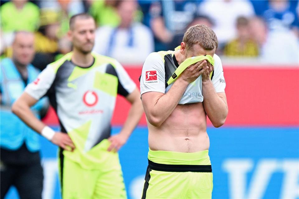 Frust nach dem Spiel: Der BVB verliert in Sinsheim.Uwe Anspach/dpa