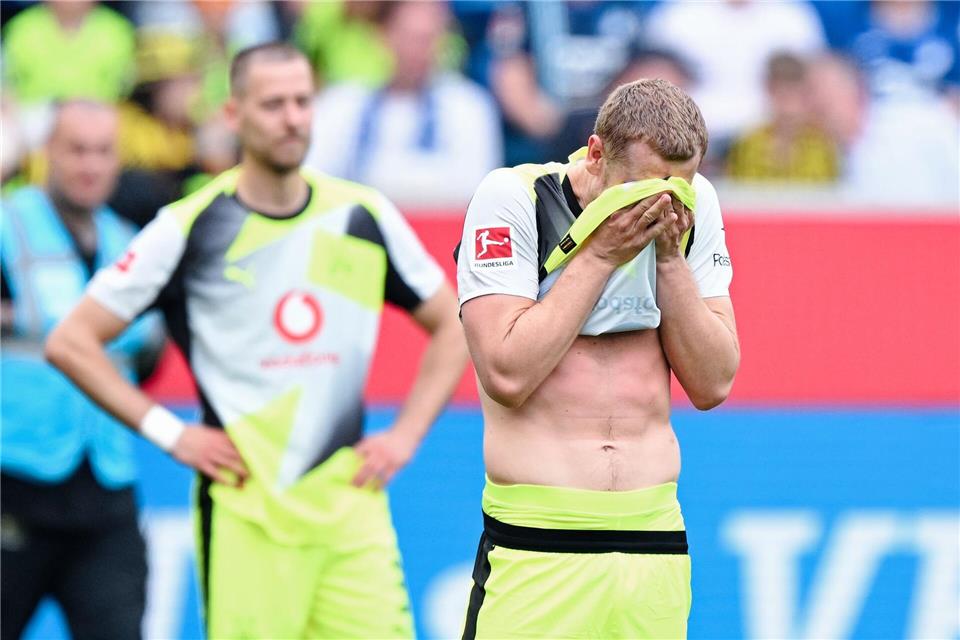 Frust pur: Ryerson verursachte am Ende einen Handelfmeter.Uwe Anspach/dpa