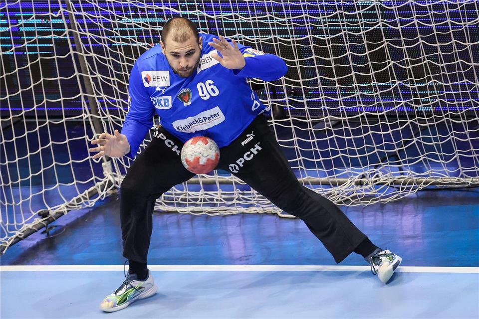 Füchse-Keeper Dejan Milosavljev parierte in der ersten Hälfte fünf von sieben Siebenmetern.Ronny Hartmann/dpa-Zentralbild/dpa