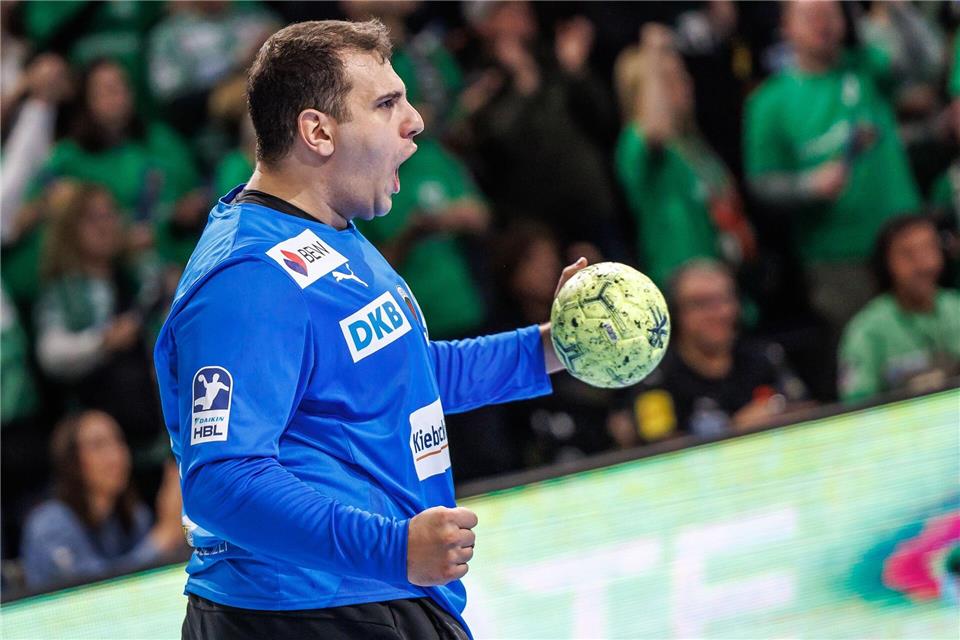 Füchse-Schlussmann Dejan Milosavljev muss weiter zuschauen. (Archivbild)Andreas Gora/dpa