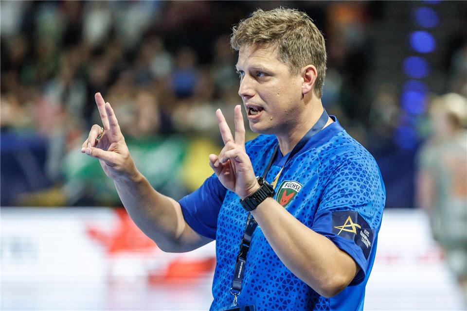 Füchse-Trainer Nicolej Krickau sieht gute Chancen auf den Einzug ins Pokal-Final-FourAndreas Gora/dpa