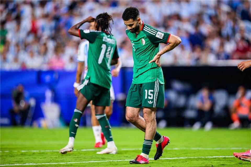 Fühlen sich ungerecht behandelt: die Nationalspieler Algeriens. (Archivbild)Tom Weller/dpa