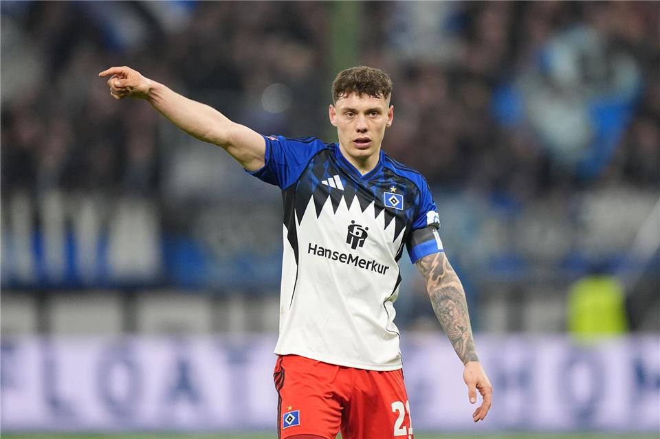 Führte die Mannschaft zum ersten Mal als Ersatz-Kapitän aufs Feld: Nicolai Remberg. Marcus Brandt/dpa