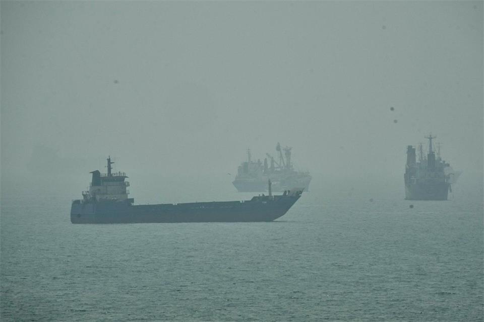 Fünf iranische Öltanker wurden nach US-Angaben angegriffen. (Archivbild)Vahid Salemi/AP/dpa