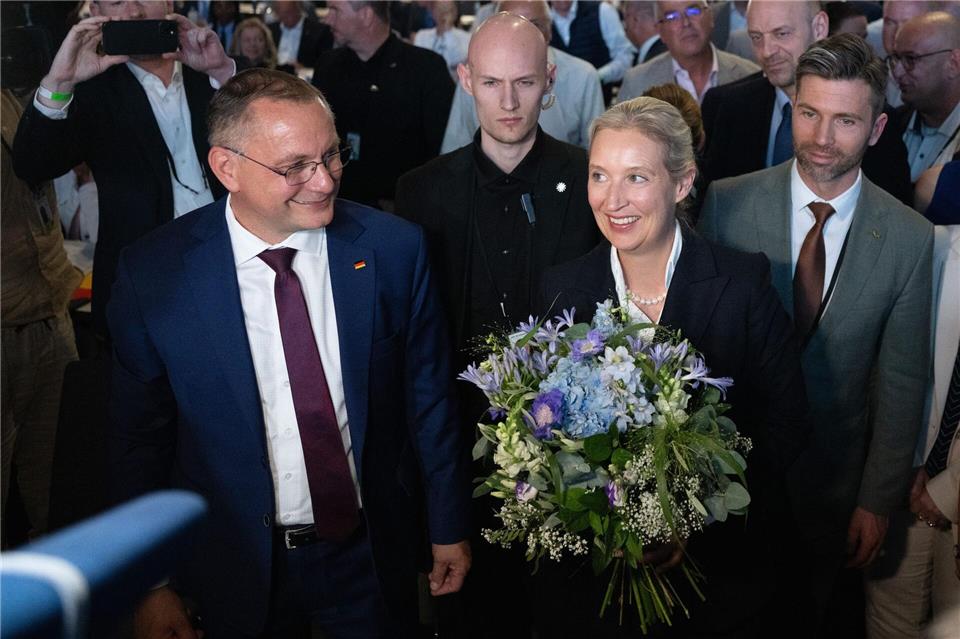 Für Alice Weidel lief die Wiederwahl zur Bundesvorsitzenden etwas besser als für den Co-Vorsitzenden, Tino Chrupalla.Sebastian Kahnert/dpa