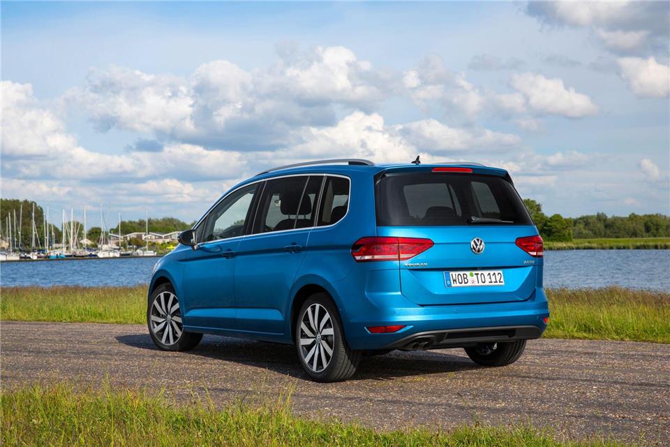 Für Arbeit, Sport und Spiel: Vielseitige Vans wie der VW Touran stehen oft auch bei Familien hoch im Kurs - wie stehen seine Aktien als Gebrauchter?Volkswagen AG/dpa-tmn