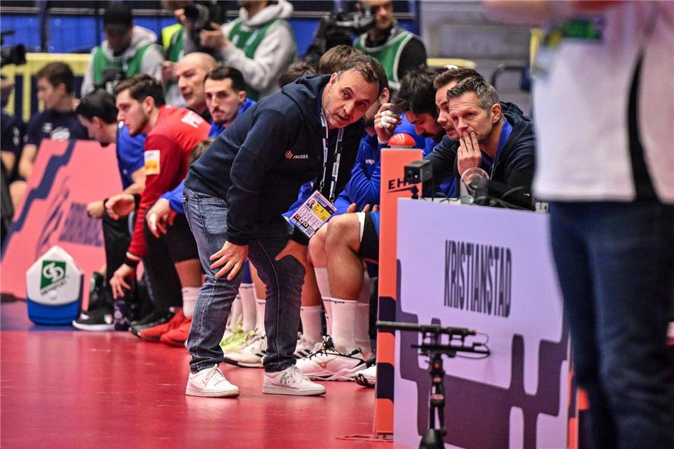 Für Bob Hanning war es das zweite EM-Spiel als Trainer der italienischen Handball-Nationalmannschaft.Luigi Canu/LiveMedia-IPA/ZUMA Press Wire/dpa