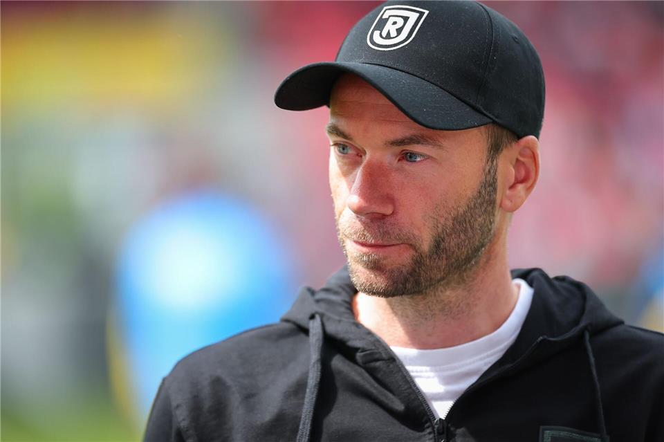 Jahn-Abstieg in Köln? Coach hofft auf Außenseiter-„Vorteil“ Für Coach Andreas Patz und Jahn Regensburg könnte der Abstieg am Wochenende besiegelt werden.Daniel Karmann/dpa