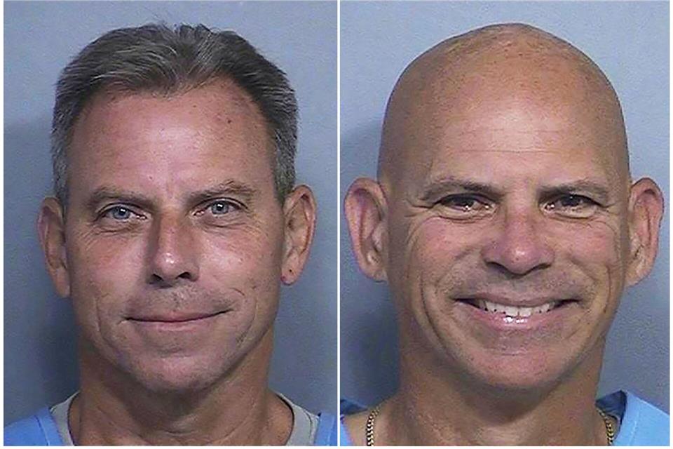 Für Erik Menendez (l.) und seinen Bruder Lyle Menendez gibt es erst einmal keine vorzeitige Haftentlassung. (Archivfoto)Uncredited/California Dept. of Corrections  via AP/dpa