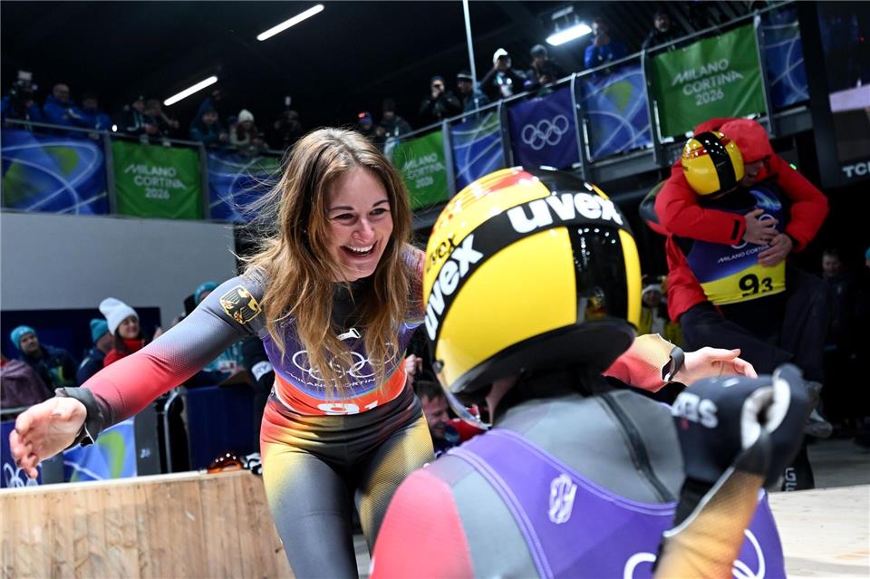 Für Julia Taubitz ist es nach dem Sieg im Einzelrennen die zweite Goldmedaille. Robert Michael/dpa