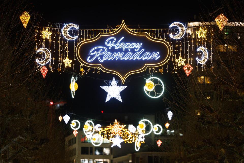 Für Muslime in Rheinland-Pfalz beginnt diese Woche der Fastenmonat Ramadan. (Symbolbild)Lando Hass/dpa