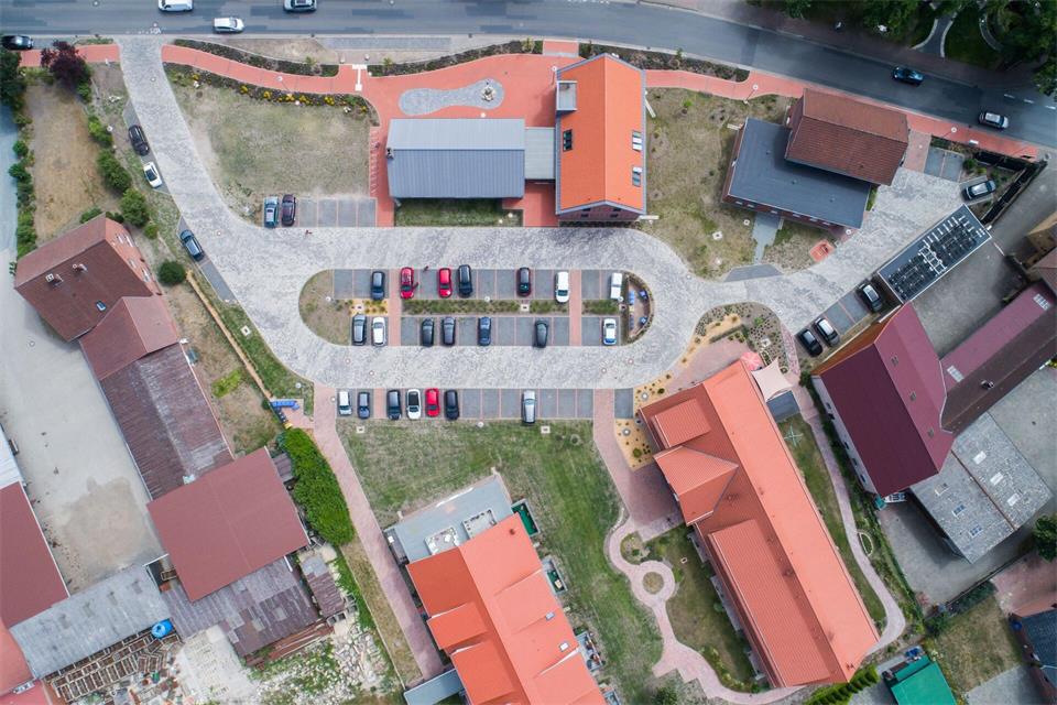 Für Satellitenbilder gibt es bislang keine feste Routine zum Unkenntlichmachen. Betroffene können die Aufnahme aber über Google Maps als Problem melden.picture alliance/dpa