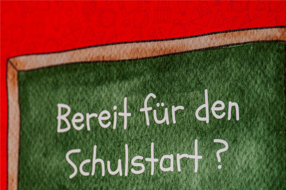 Für Tausende Kinder beginnt nun wieder der Unterricht. (Symbolbild)Andreas Arnold/dpa