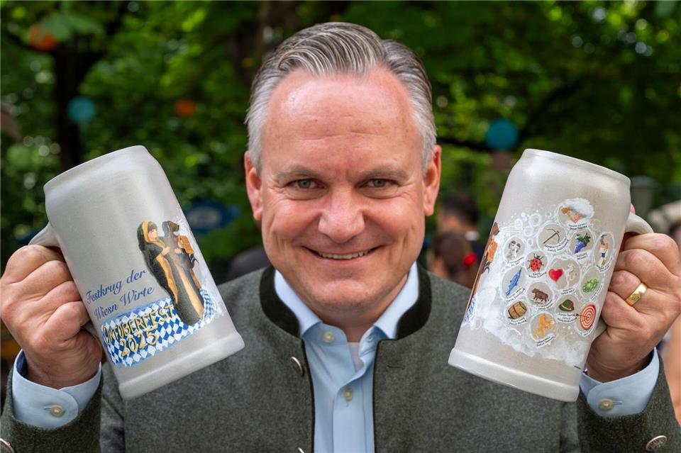 Für Wiesn-Chef Christian Scharpf ist „Skandal im Sperrbezirk“ Münchner Musikgeschichte. (Archivfoto)Peter Kneffel/dpa