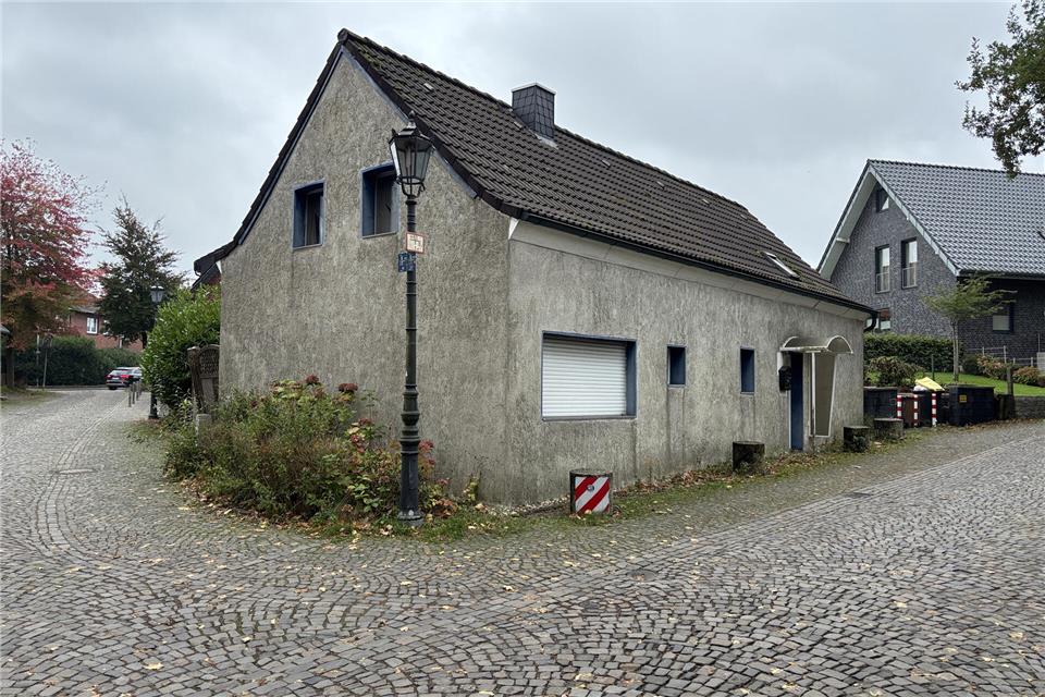 Für das Eckgrundstück hat der Rat eine Veränderungssperre erlassen.