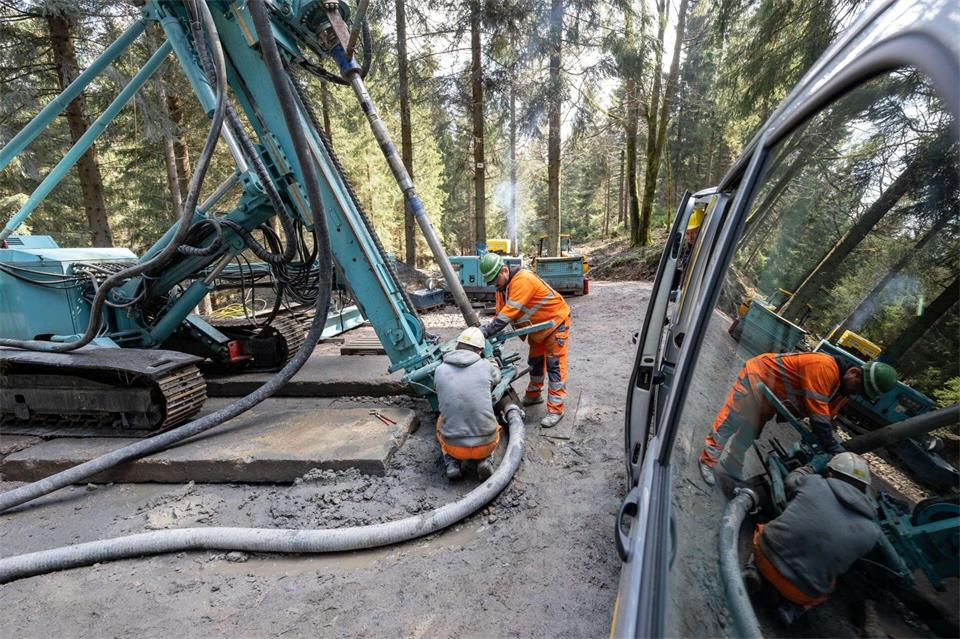 Für das geplante neue Zinn-Bergwerk im Erzgebirge will das Bergbauunternehmen Saxore mit der bundeseigenen Wismut kooperieren (Archivbild)Hendrik Schmidt/dpa