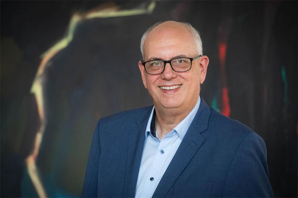 Für den Bremer Bürgermeister Andreas Bovenschulte (SPD) hatte die Wiedervereinigung spürbare positive Auswirkungen. (Archivbild)Sina Schuldt/dpa
