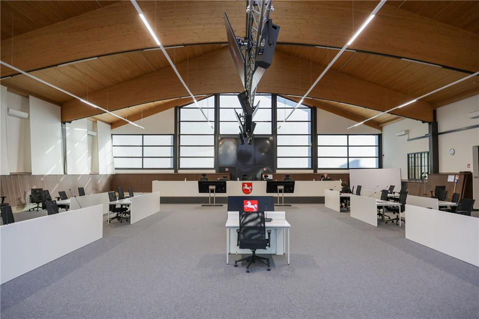 Für den Prozess in Verden wurde eine Reithalle zum Gerichtssaal umgebaut. (Archivbild)Focke Strangmann/dpa-Pool/dpa