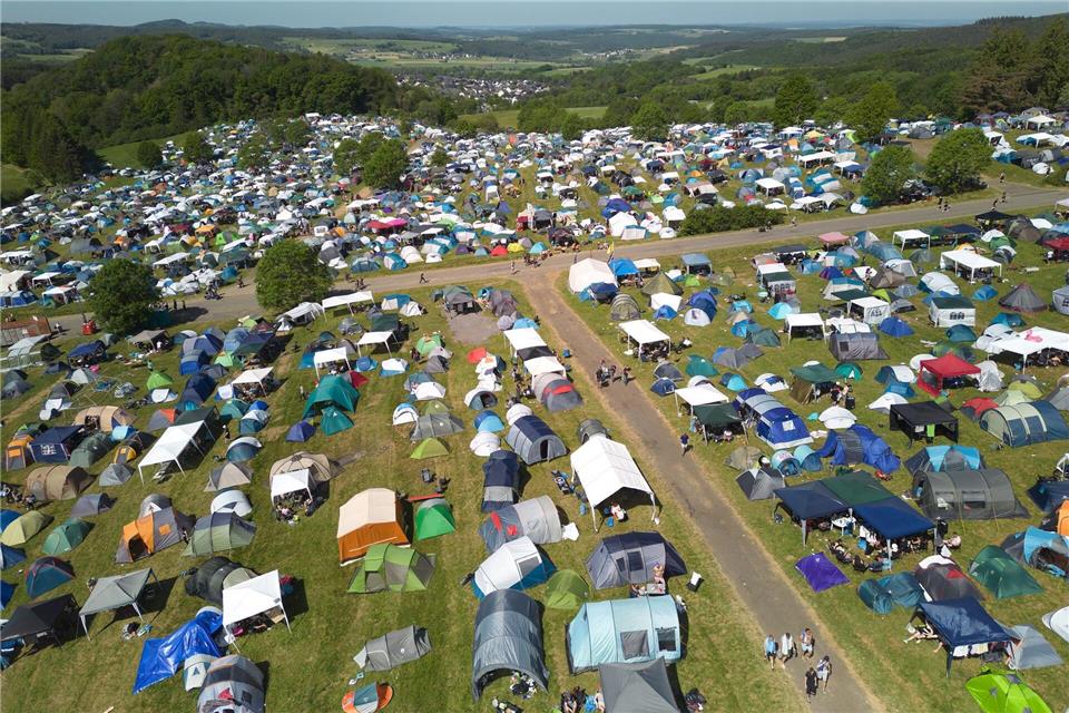 Für die Anreise zu Rock am Ring gibt es ein paar Tipps und Tricks. (Archivbild)Thomas Frey/dpa