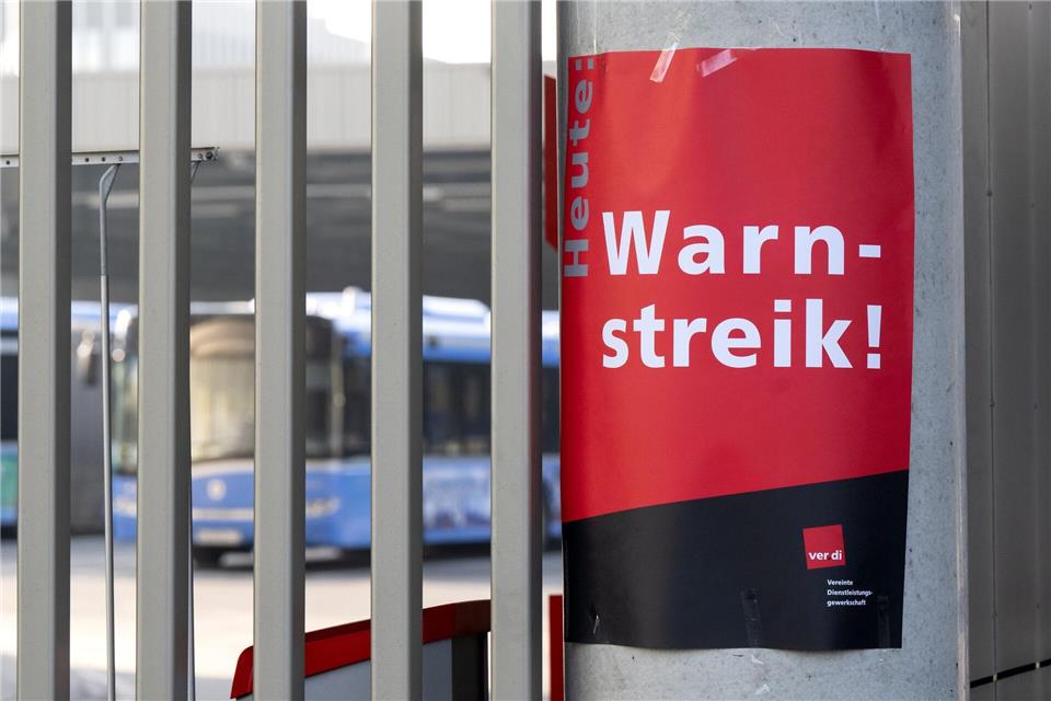Für die Buslinien 935 bis 938 haben die Bamberger Stadtwerke einen Notfahrplan eingerichtet, der vom ZOB im Stundentakt starten soll. (Archivbild)Sven Hoppe/dpa