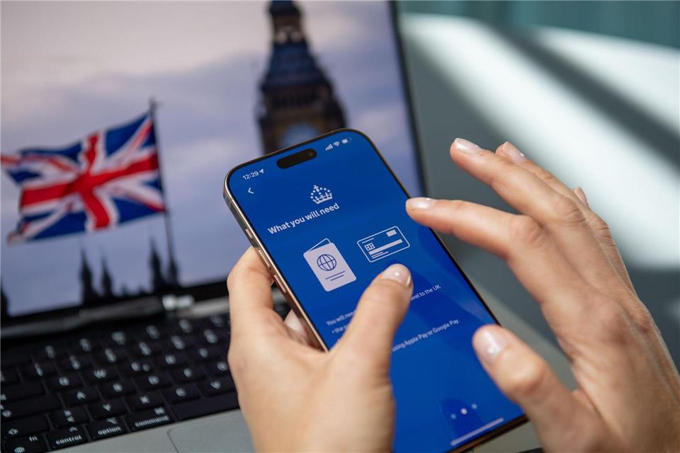 Für die Einreise nach Großbritannien benötigt man eine elektronische Einreisegenehmigung ETA, die vom 25. Februar an strikt geprüft werden soll. Die ETA holt man sich am besten per App.picture alliance / dpa-tmn