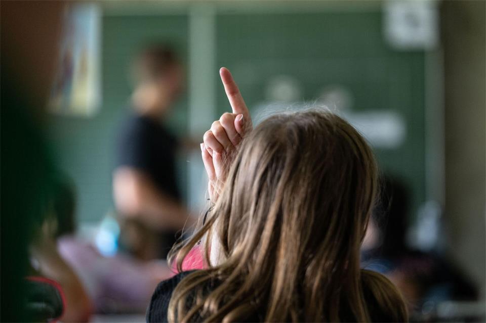 Für die Integration von Kindern ohne Deutschkenntnisse gibt es verschiedene Möglichkeiten. Wegen der Vielzahl an Kindern hat das Schulamt in Borken erstmals eine Förderklasse für Fünftklässler gebildet.