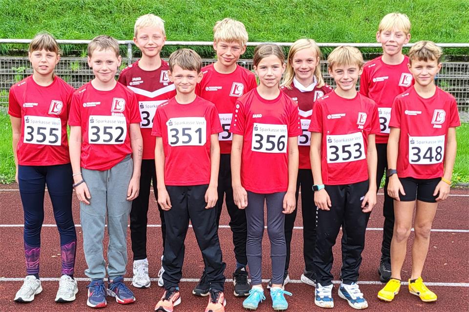 Für die SG Borken starteten in Recklinghausen Johanna Möllers, Hannes Eiting, Arne Leesing, Amèlie Niehaus, John Klinkenbusch, Jonas Klein-Ridder, Nils Wellkamp, Thomas Meijerink, Oskar Zschiedrich und Thomas Meijerink.
