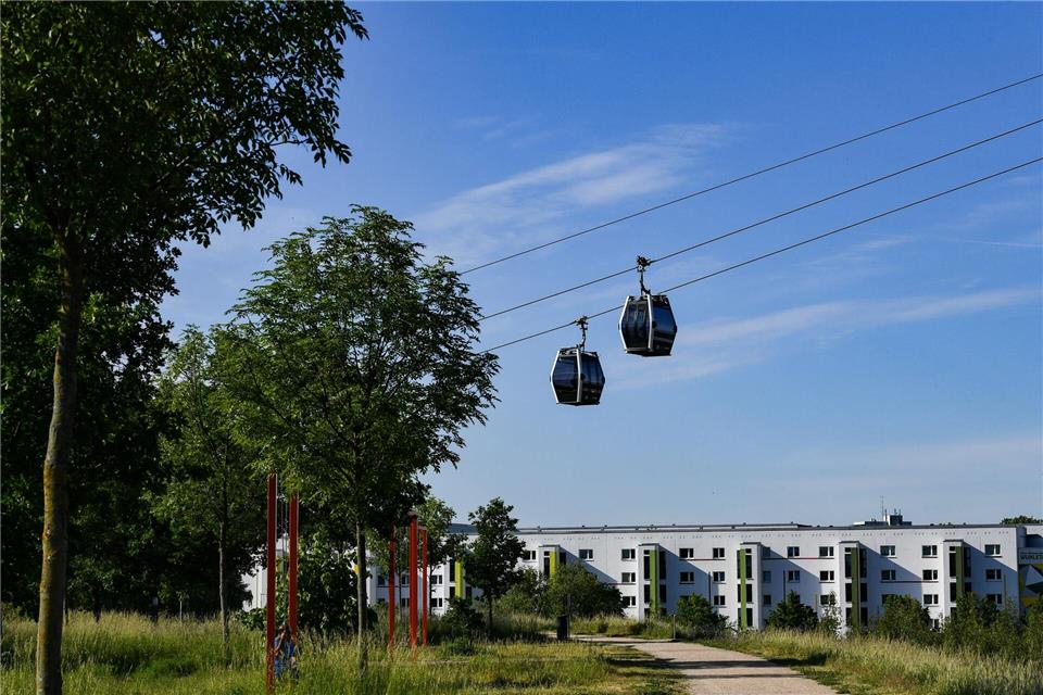 Für die Seilbahn in Marzahn gelten auch künftig keine BVG-Fahrkarten. (Archivbild)Jens Kalaene/dpa-Zentralbild/dpa