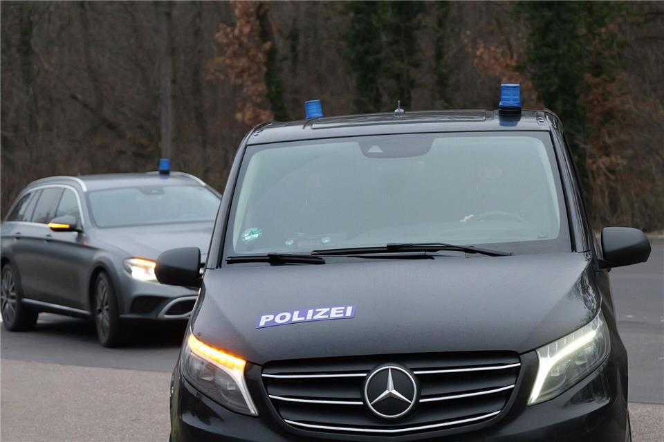 Für die Verdächtigen ging es in Untersuchungshaft. Rene Priebe/dpa