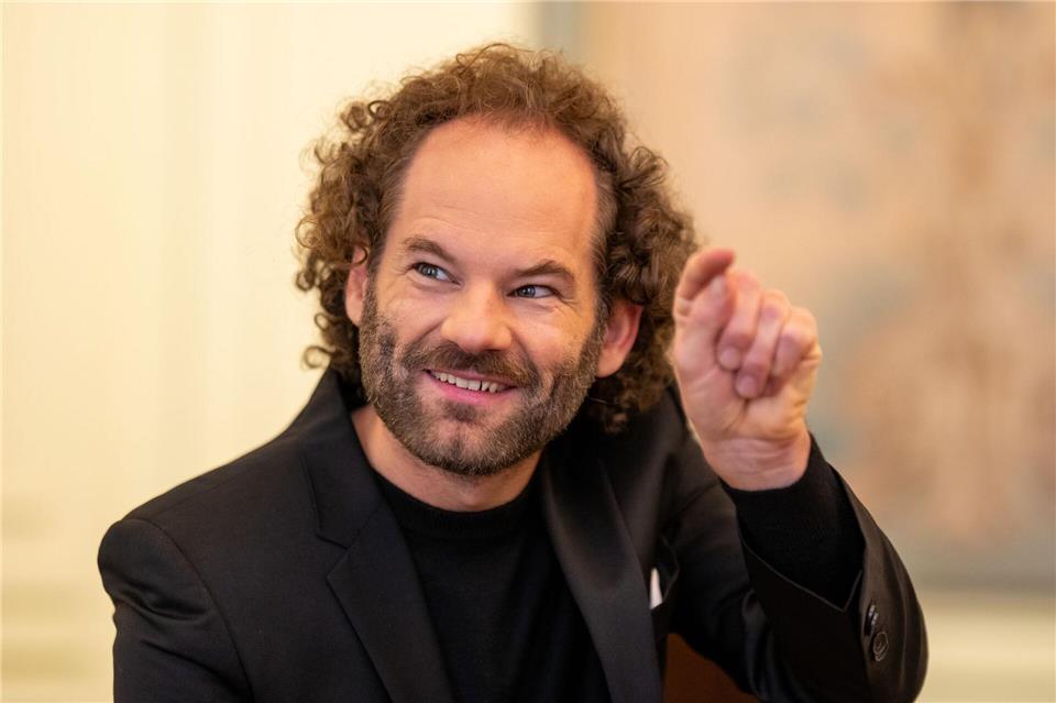 Für eine NDR-Satiresendung wollte Maxi Schafroth eine US-Flagge auf Grönland hissen, was dort auf wenig Begeisterung stieß. (Archivbild)Lennart Preiss/dpa