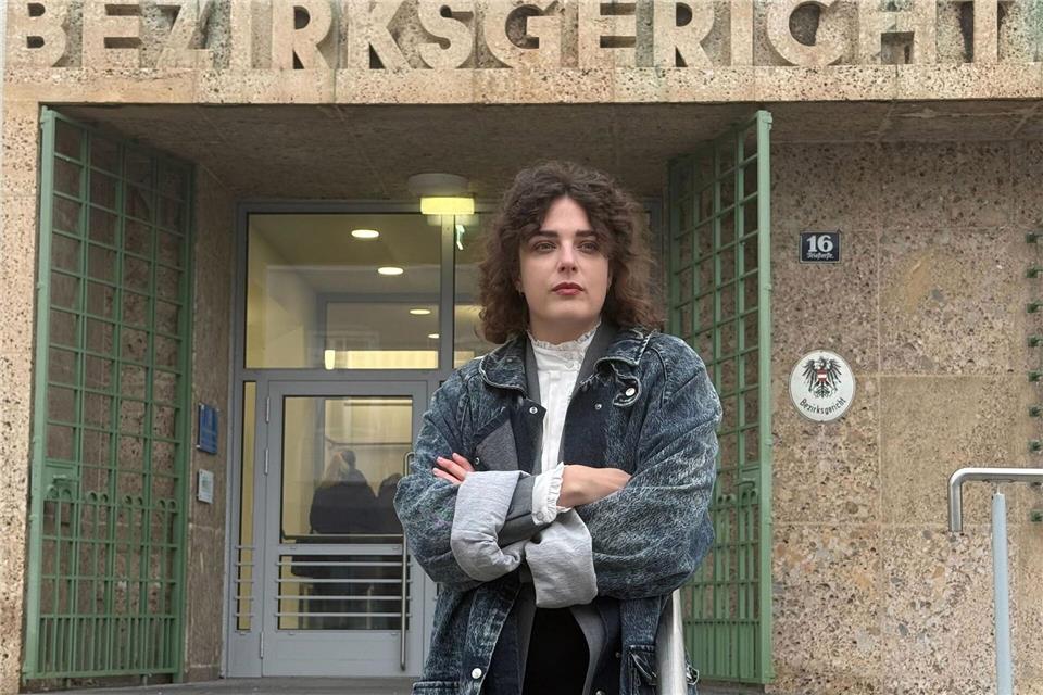 Für einen Biss in den Po eines Kollegen muss die Schauspielerin Anna Werner Friedmann 2.100 Euro Geldbuße bezahlen.Matthias Röder/dpa