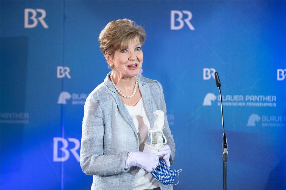 Carolin Reiber und das Glück im Alltag  Für ihre Arbeit bekam sie viele Preise, darunter den Ehrenpreis des Bayerischen  Fernsehpreises. (Archiv)Matthias Balk/dpa