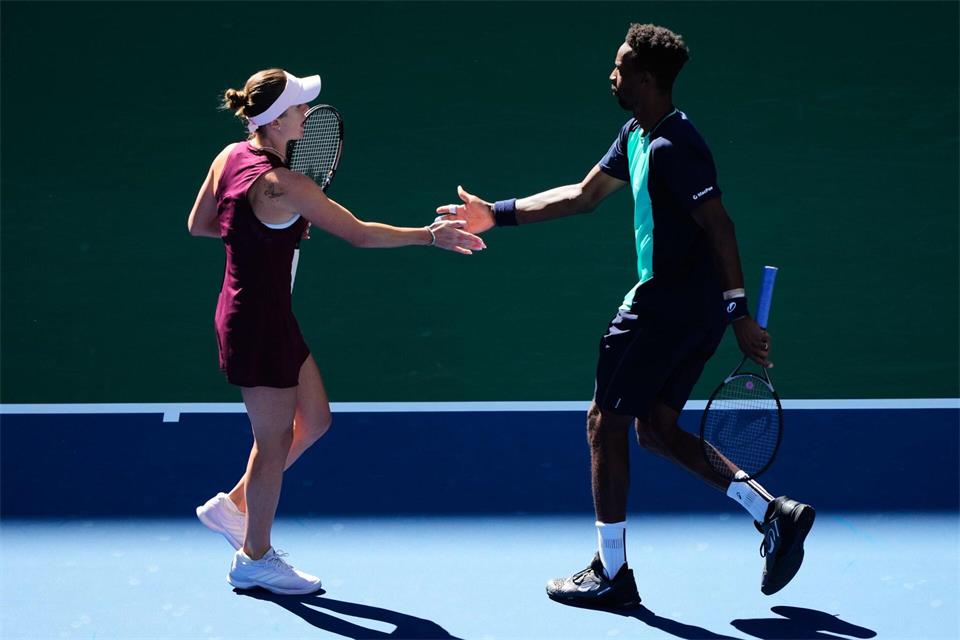 Für ihre gemeinsame Tochter Skai wollen Elina Switolina und Gaël Monfils weiterhin gemeinsam da sein. (Archivbild)Yuki Iwamura/AP/dpa