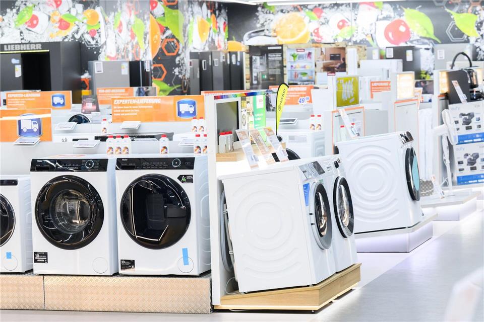 Für jedes neue Waschmaschinenmodell sollen Ersatzteile künftig mindestens in den ersten zehn Jahren zur Verfügung stehen. (Symbolbild)Julian Stratenschulte/dpa