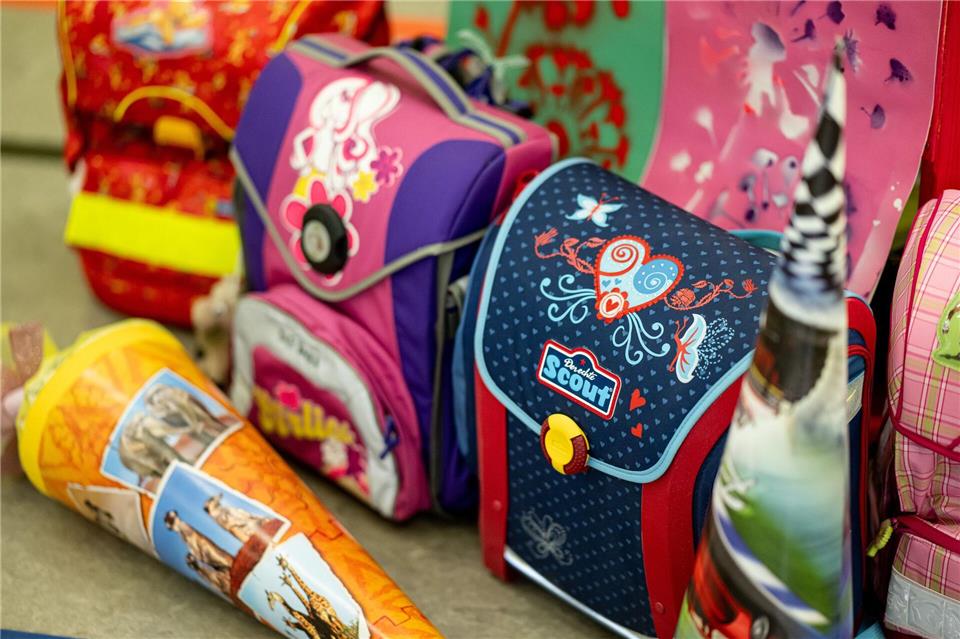 36.800 Erstklässler werden eingeschult Für knapp 37.000 Berliner Kinder startet mit der Einschulung ein neuer Lebensabschnitt. (Archivbild)Fabian Sommer/dpa