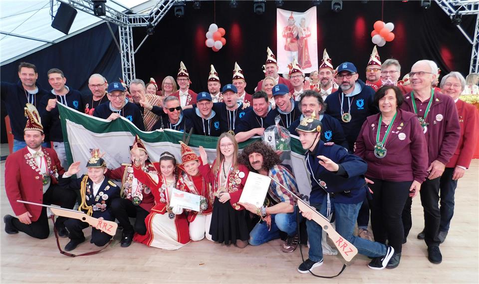 Für zwei ganz unterschiedliche Leistungen wurden Werner Schneider und die „Vennebuer Oehmkes“ geehrt.