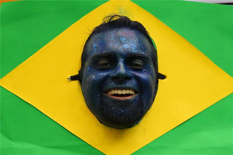 Fußball-WM - ein brasilianischer Fan feiertUlrik Pedersen/ZUMA Press Wire/dpa
