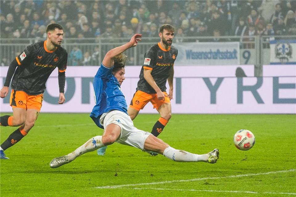 Fynn Lakenmacher trifft zum 2:0.Marc Schüler/dpa
